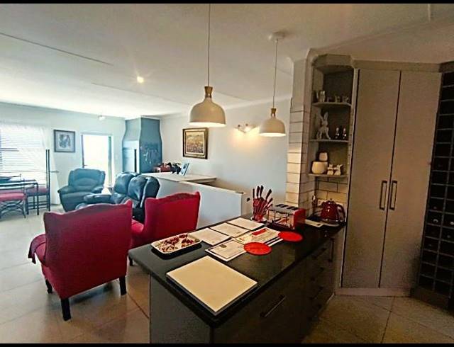 3 BEDROOM HOUSE FOR SALE IN ISLAND VIEW